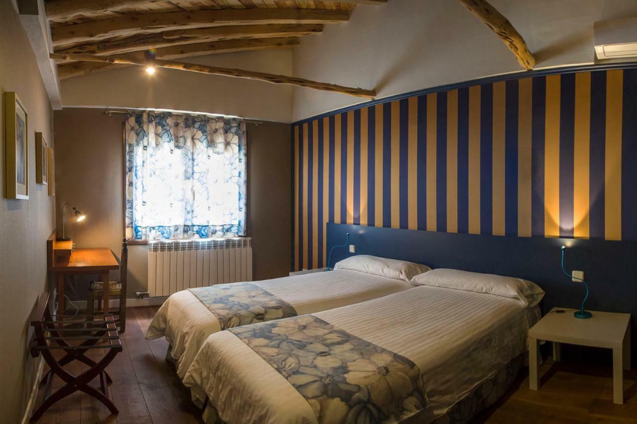 Apartamentos Rurales De La Sexma Del Sabinar Corduente Eksteriør bilde